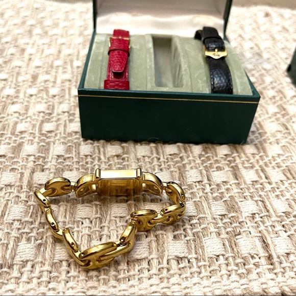 SOLD — Watch - Picture 7 of 10